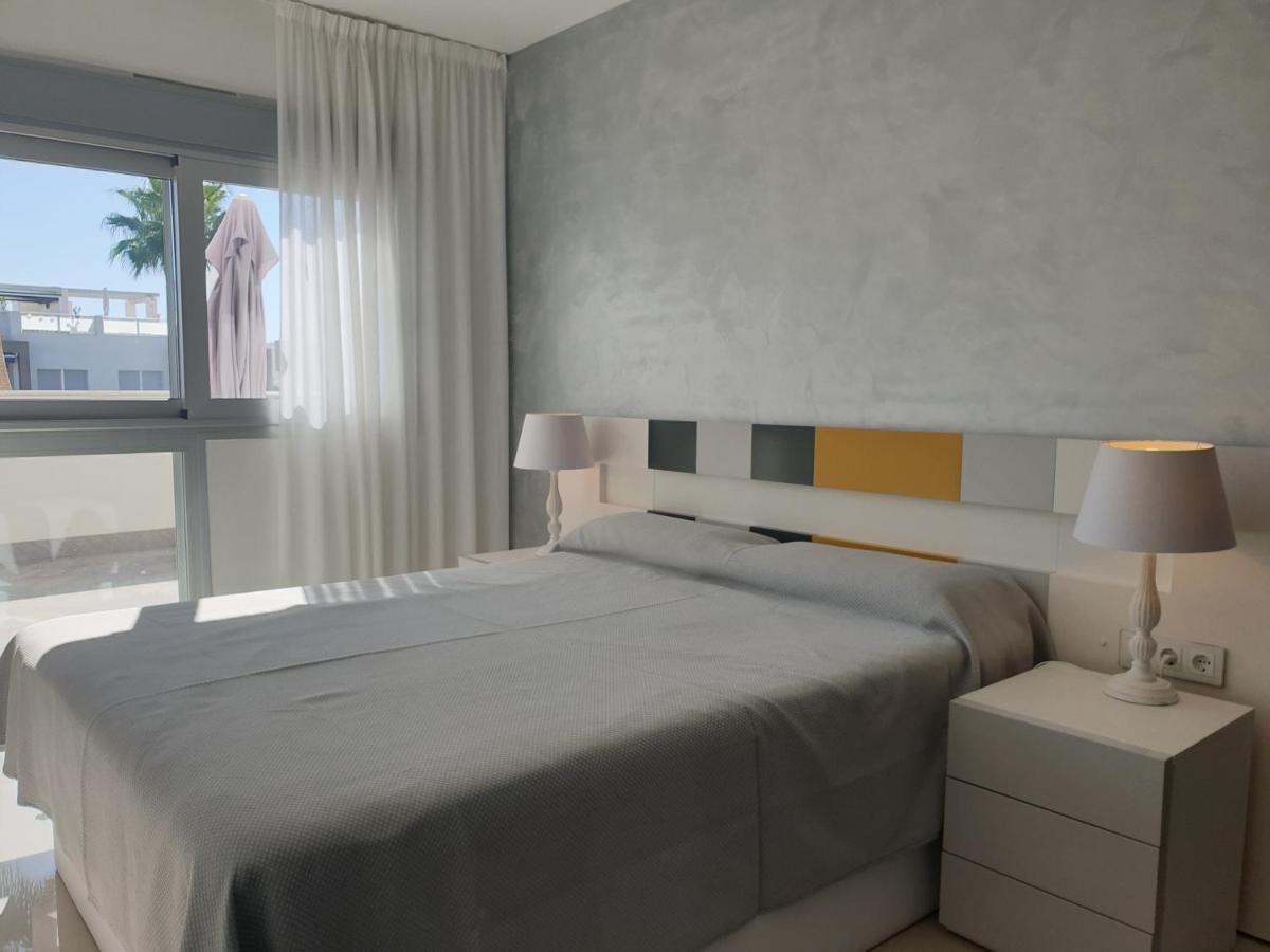 El Mirador Amelie Ground Floor Apartment In Torrevieja Punta Prima Wifi Pool And Close To Beach And Golf المظهر الخارجي الصورة